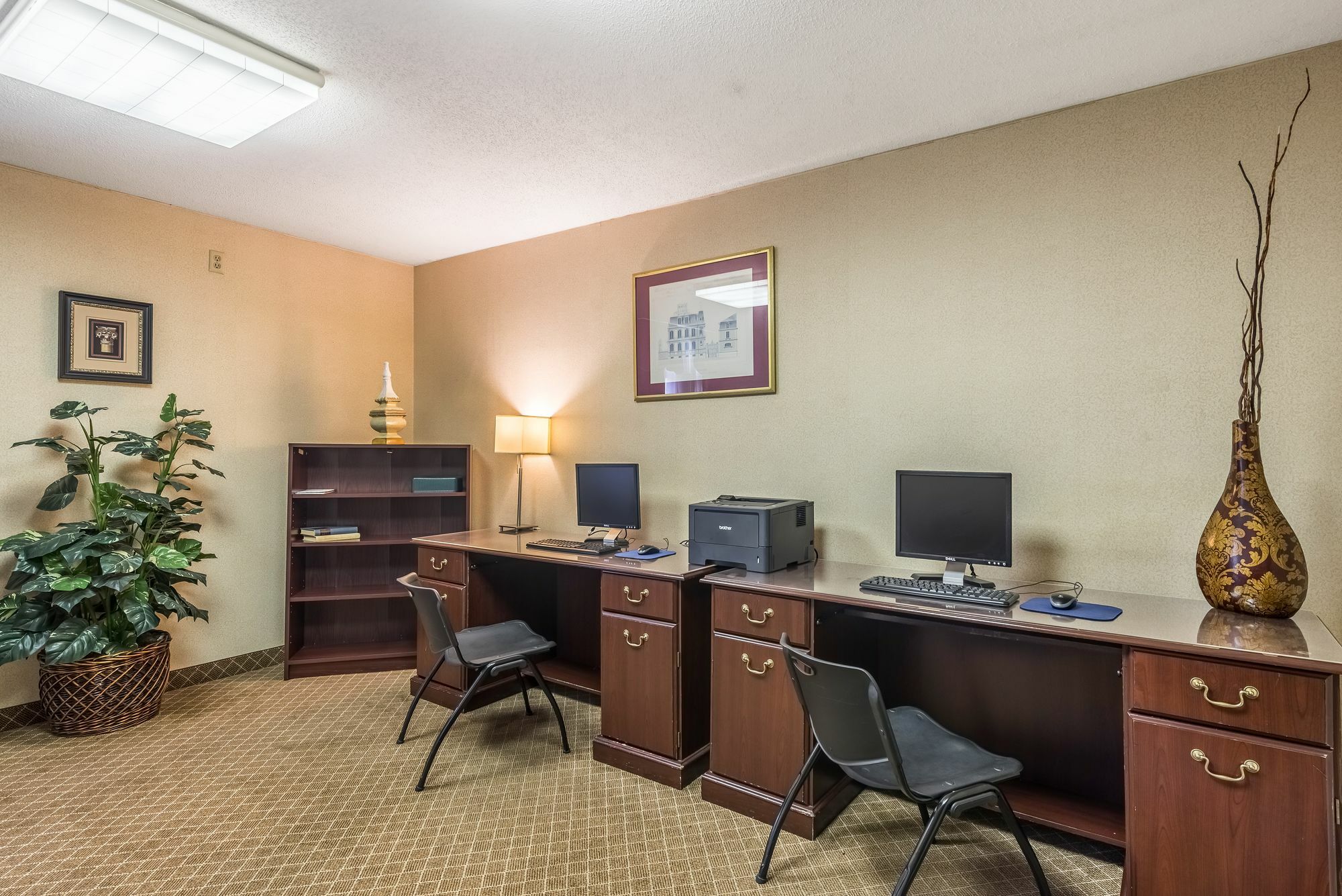 Clarion Hotel Cincinnati North Sharonville Exterior photo